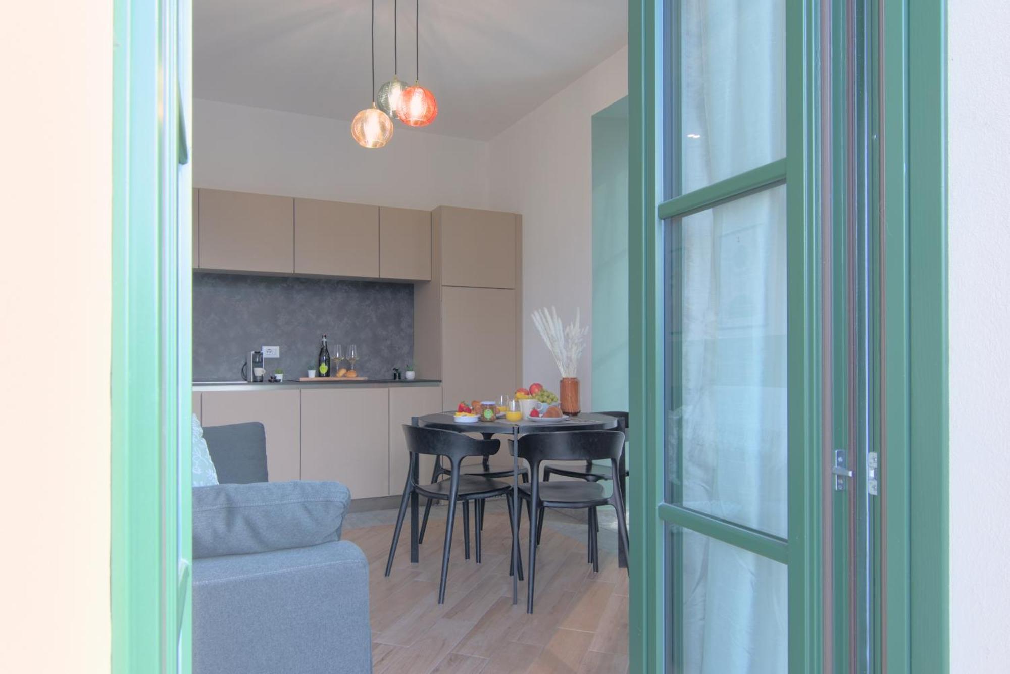 Ca Del Lasco - Modern Apartments In Classic Villa Bellano Exteriör bild