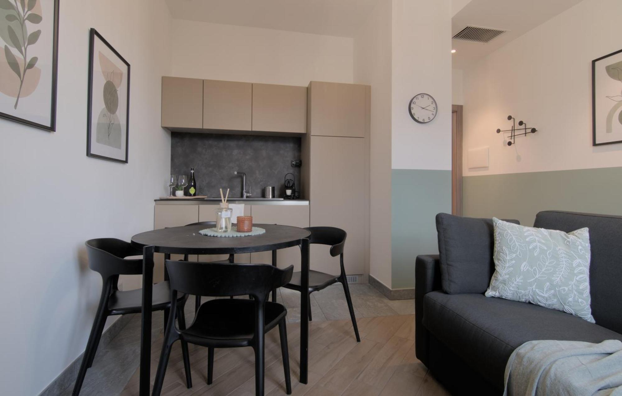 Ca Del Lasco - Modern Apartments In Classic Villa Bellano Exteriör bild