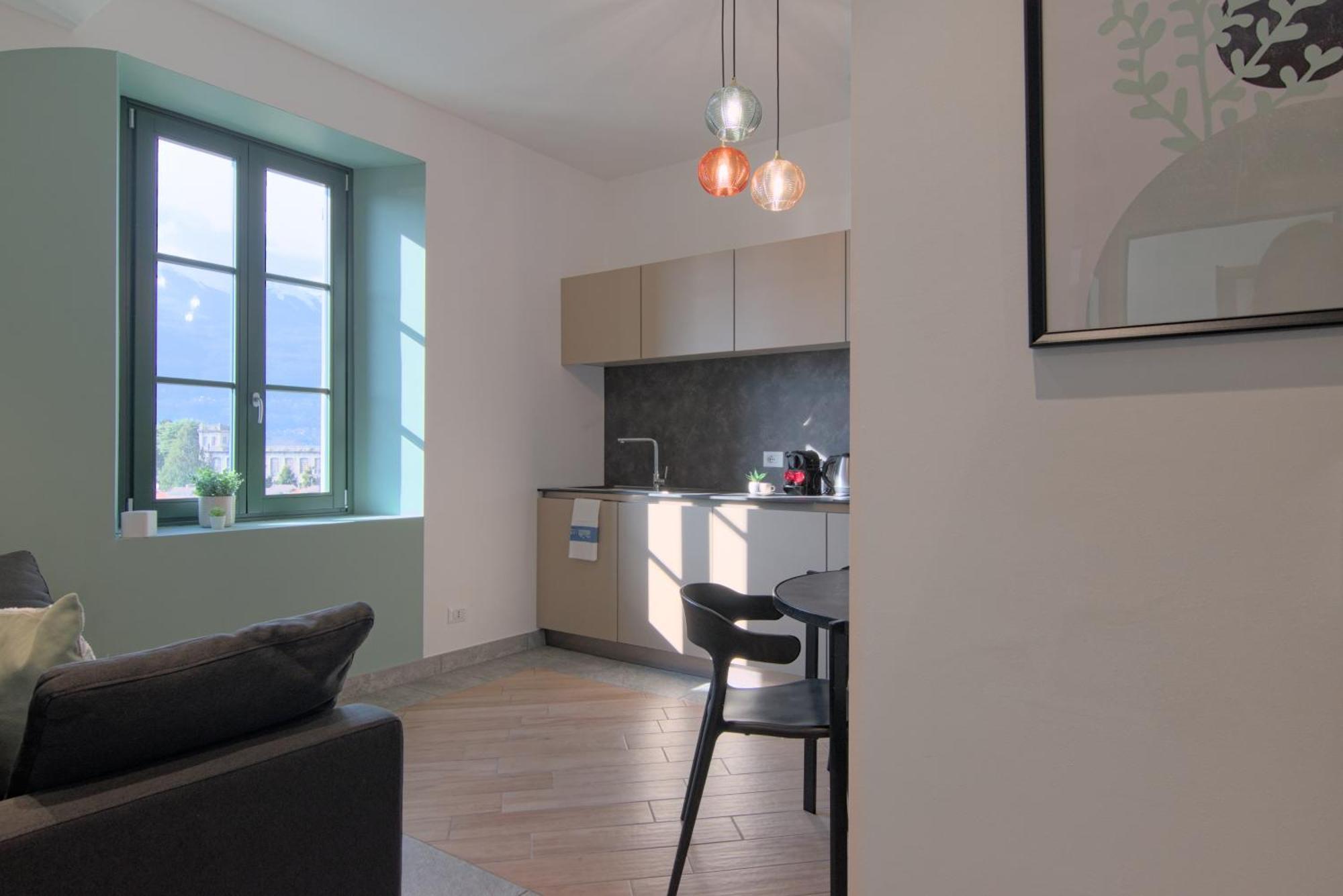 Ca Del Lasco - Modern Apartments In Classic Villa Bellano Exteriör bild
